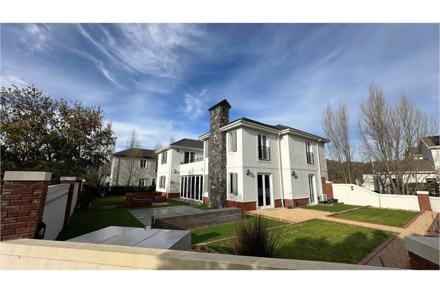 4 Bedroom Property for Sale in Val De Vie Estate Western Cape